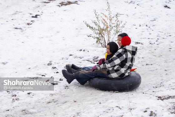 گزارش تصویری | حال و هوای مردم در اولین بارش برف پاییزی