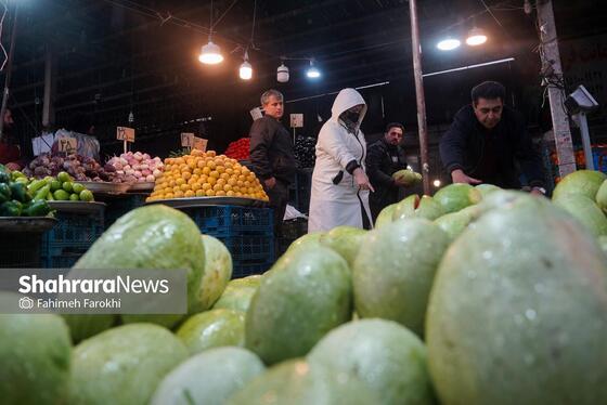گزارش تصویری | بازار میوه در شب یلدا