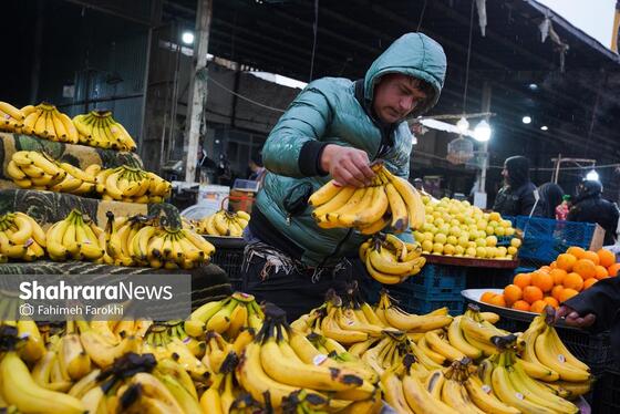 گزارش تصویری | بازار میوه در شب یلدا