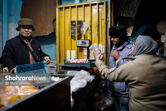 گزارش تصویری | بازار شب یلدا در مشهد