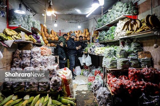 گزارش تصویری | بازار شب یلدا در مشهد
