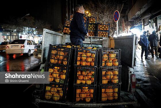 گزارش تصویری | بازار شب یلدا در مشهد