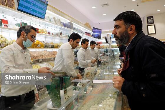گزارش تصویری | بازار شب یلدا در مشهد