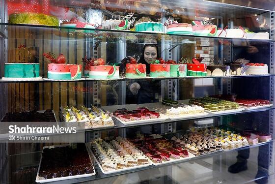 گزارش تصویری | بازار شب یلدا در مشهد