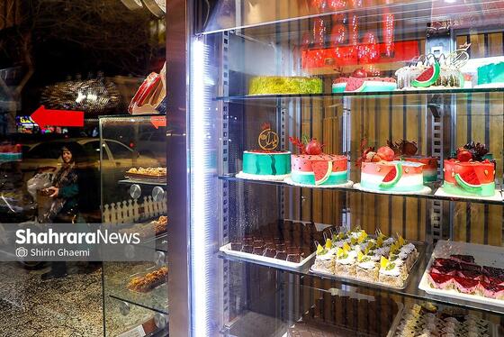 گزارش تصویری | بازار شب یلدا در مشهد