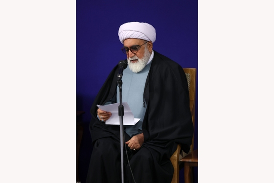 گزارش تصویری | دیدار اعضای کنگره بزرگداشت آیت‌الله‌العظمی میلانی(ره) با رهبر معظم انقلاب (۴ دی ۱۴۰۴)