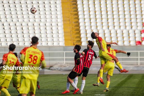 گزارش تصویری | لیگ دسته سوم فوتبال؛ مسابقه تیم ابومسلم ثامن مشهد و پرواز سیمرغ