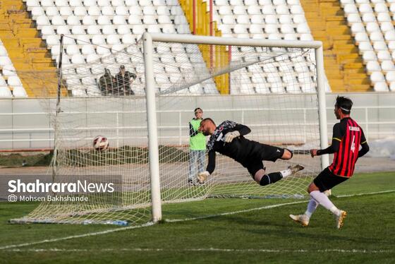 گزارش تصویری | لیگ دسته سوم فوتبال؛ مسابقه تیم ابومسلم ثامن مشهد و پرواز سیمرغ