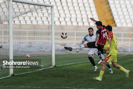 گزارش تصویری | لیگ دسته سوم فوتبال؛ مسابقه تیم ابومسلم ثامن مشهد و پرواز سیمرغ