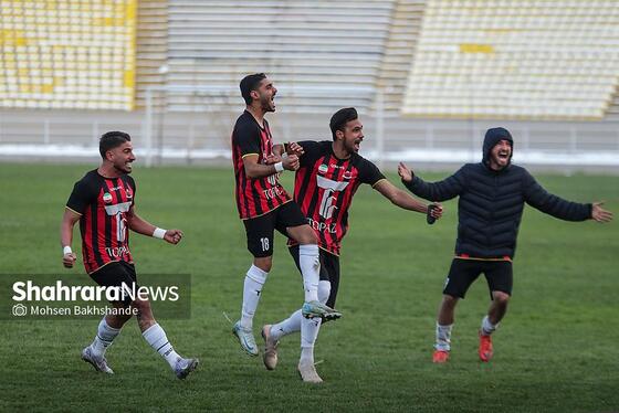 گزارش تصویری | لیگ دسته سوم فوتبال؛ مسابقه تیم ابومسلم ثامن مشهد و پرواز سیمرغ