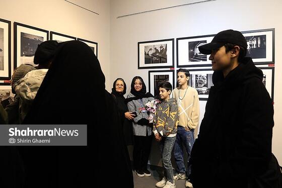 گزارش تصویری | نمایشگاه گروهی عکاسی خیابانی در نگارخانه اشراق