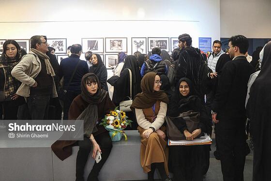 گزارش تصویری | نمایشگاه گروهی عکاسی خیابانی در نگارخانه اشراق