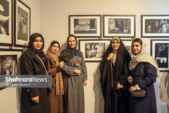 گزارش تصویری | نمایشگاه گروهی عکاسی خیابانی در نگارخانه اشراق
