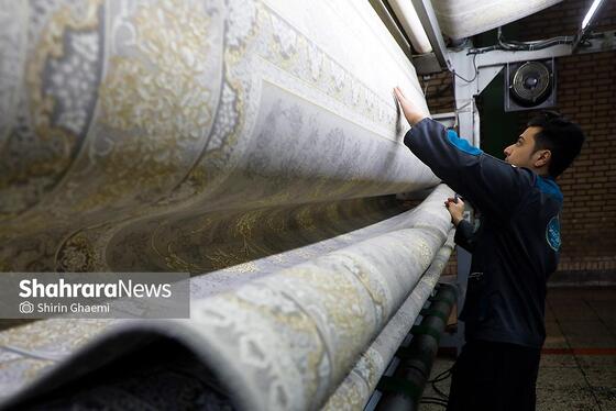 گزارش تصویری | از نخ تا فرش ، نگاهی به فرآیند تولید فرش ماشینی در مشهد