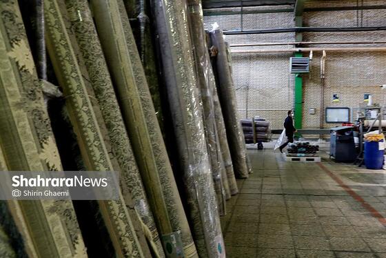 گزارش تصویری | از نخ تا فرش ، نگاهی به فرآیند تولید فرش ماشینی در مشهد