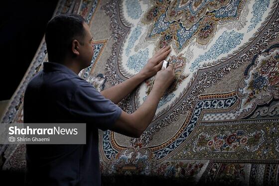 گزارش تصویری | از نخ تا فرش ، نگاهی به فرآیند تولید فرش ماشینی در مشهد