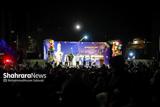 گزارش تصویری | گلباران حرم مطهر امام‌رضا (ع) در شب میلاد حضرت جوادالائمه (ع)