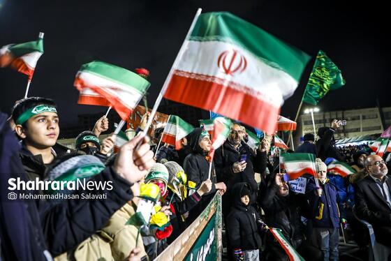 گزارش تصویری | گلباران حرم مطهر امام‌رضا (ع) در شب میلاد حضرت جوادالائمه (ع)