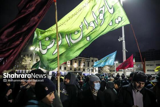 گزارش تصویری | گلباران حرم مطهر امام‌رضا (ع) در شب میلاد حضرت جوادالائمه (ع)