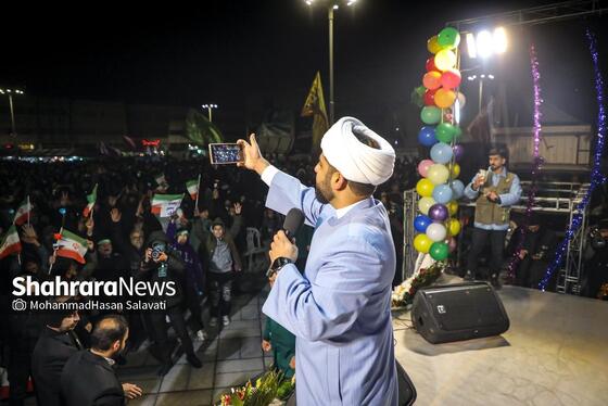 گزارش تصویری | گلباران حرم مطهر امام‌رضا (ع) در شب میلاد حضرت جوادالائمه (ع)