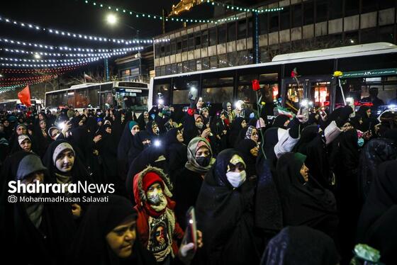 گزارش تصویری | گلباران حرم مطهر امام‌رضا (ع) در شب میلاد حضرت جوادالائمه (ع)
