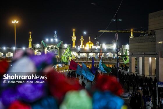 گزارش تصویری | گلباران حرم مطهر امام‌رضا (ع) در شب میلاد حضرت جوادالائمه (ع)