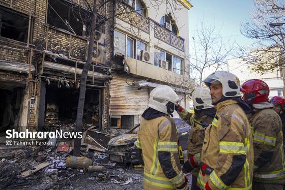 گزارش تصویری | مهار آتش سوزی یک مغازه لوازم یدکی در خیابان امام رضا (ع)