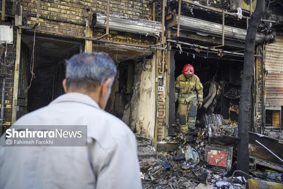 گزارش تصویری | مهار آتش سوزی یک مغازه لوازم یدکی در خیابان امام رضا (ع)