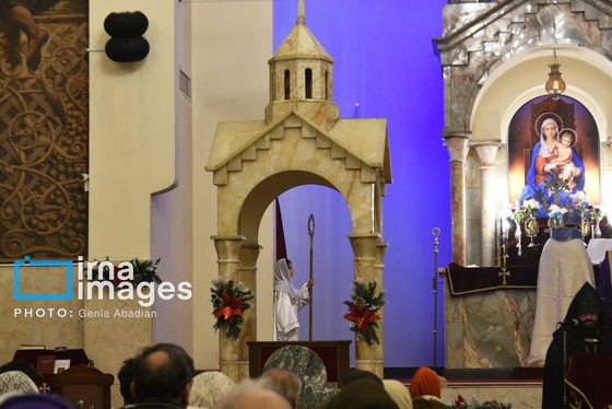 گزارش تصویری | مراسم آغاز سال نو میلادی در کلیسای سرگیس تهران