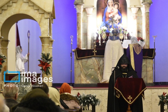 گزارش تصویری | مراسم آغاز سال نو میلادی در کلیسای سرگیس تهران