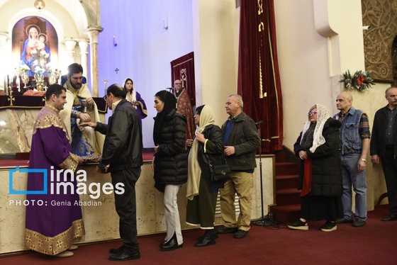 گزارش تصویری | مراسم آغاز سال نو میلادی در کلیسای سرگیس تهران
