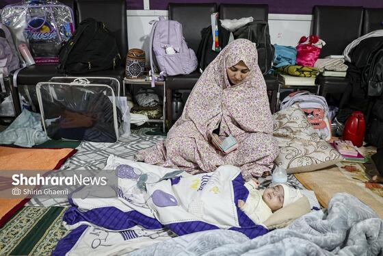 گزارش تصویری | اعتکاف مادر و فرزندی در مشهد