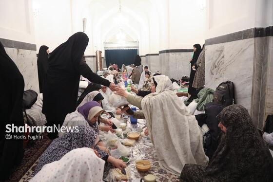 گزارش تصویری | اعتکاف بانوان در حرم امام رضا (ع)