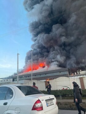 آتش‌سوزی در کارخانه کاله در آمل + فیلم و عکس (۱۵ دی ۱۴۰۴)