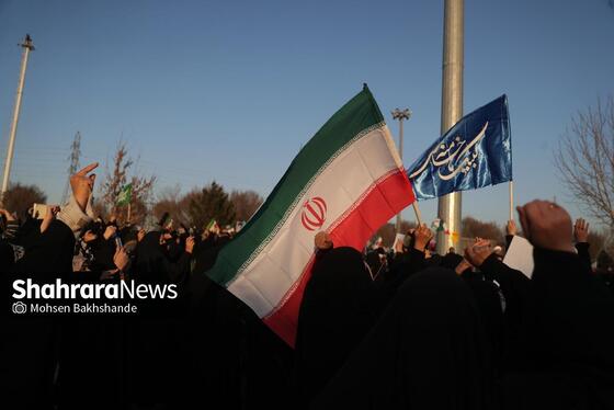 گزارش تصویری | اجتماع مردم مشهد در پی اهانت به پرچم مقدس ایران
