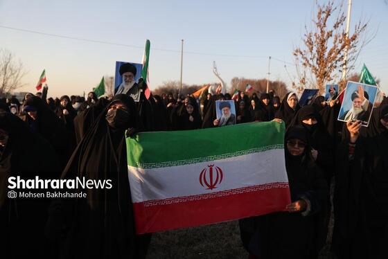 گزارش تصویری | اجتماع مردم مشهد در پی اهانت به پرچم مقدس ایران