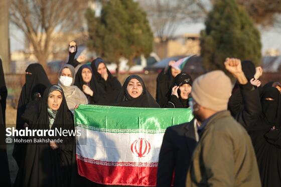 گزارش تصویری | اجتماع مردم مشهد در پی اهانت به پرچم مقدس ایران