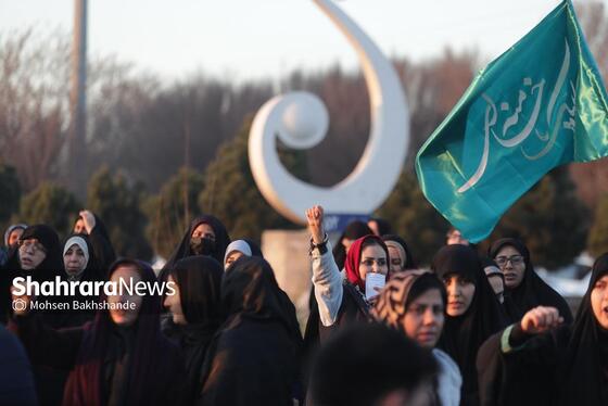 گزارش تصویری | اجتماع مردم مشهد در پی اهانت به پرچم مقدس ایران