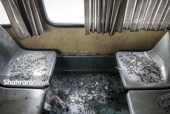 گزارش تصویری | تخریب بی سابقه اتوبوس های شرکت اتوبوسرانی مشهد توسط اغتشاشگران
