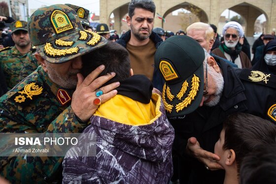 گزارش تصویری | تشییع پیکر شهدای حوادث اخیر در شهرهای مختلف ایران
