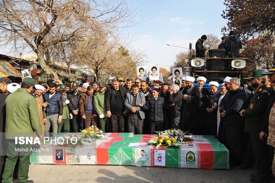 گزارش تصویری | تشییع پیکر شهدای حوادث اخیر در شهرهای مختلف ایران