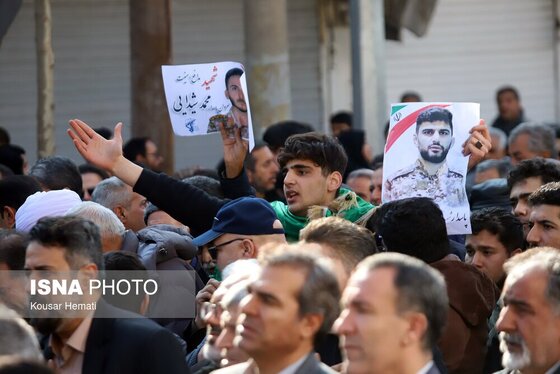 گزارش تصویری | تشییع پیکر شهدای حوادث اخیر در شهرهای مختلف ایران