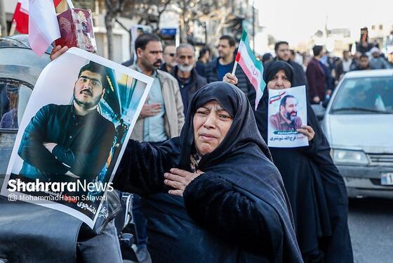 گزارش تصویری | ساعاتی پیش از مراسم تشییع پیکر شهدای مدافع امنیت در مشهد (۲۲ دی ۱۴۰۴)