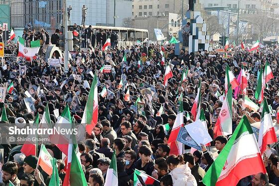 گزارش تصویری | مراسم تشییع پیکر شهدای مدافع امنیت در مشهد (۲۲ دی ۱۴۰۴) - ۴