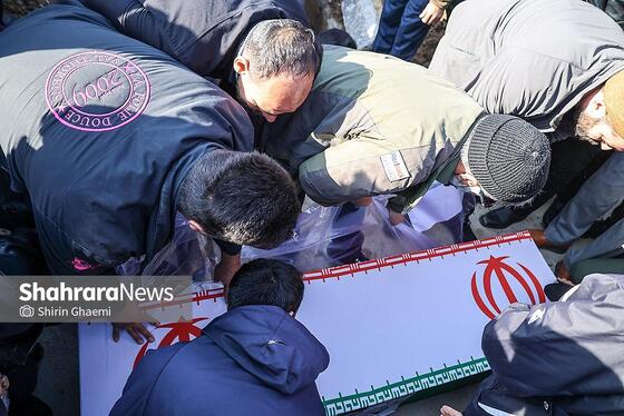 گزارش تصویری | مراسم تدفین پیکرهای شهدای مدافع امنیت در آرامستان بهشت‌رضا(ع) مشهد