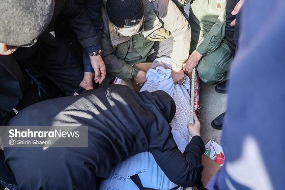 گزارش تصویری | مراسم تدفین پیکرهای شهدای مدافع امنیت در آرامستان بهشت‌رضا(ع) مشهد