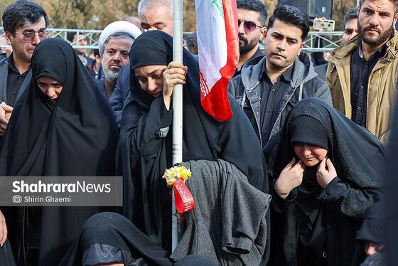 گزارش تصویری | مراسم تدفین پیکرهای شهدای مدافع امنیت در آرامستان بهشت‌رضا(ع) مشهد