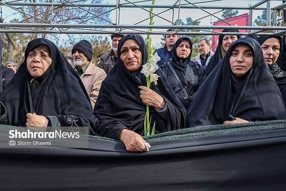 گزارش تصویری | مراسم تدفین پیکرهای شهدای مدافع امنیت در آرامستان بهشت‌رضا(ع) مشهد