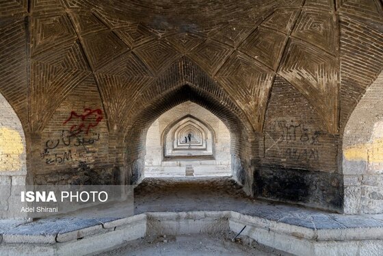 گزارش تصویری | زاینده‌رود خشکید؛ تاریخ اصفهان تخریب شد!