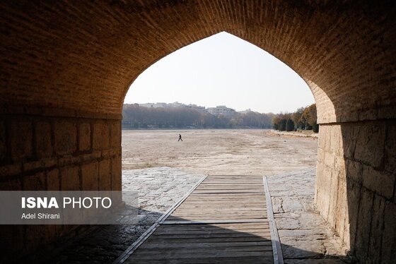 گزارش تصویری | زاینده‌رود خشکید؛ تاریخ اصفهان تخریب شد!